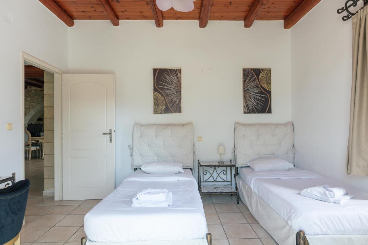 Villa Pinelopi Asproulianoi Экстерьер фото