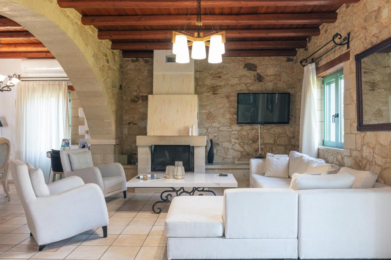 Villa Pinelopi Asproulianoi Экстерьер фото